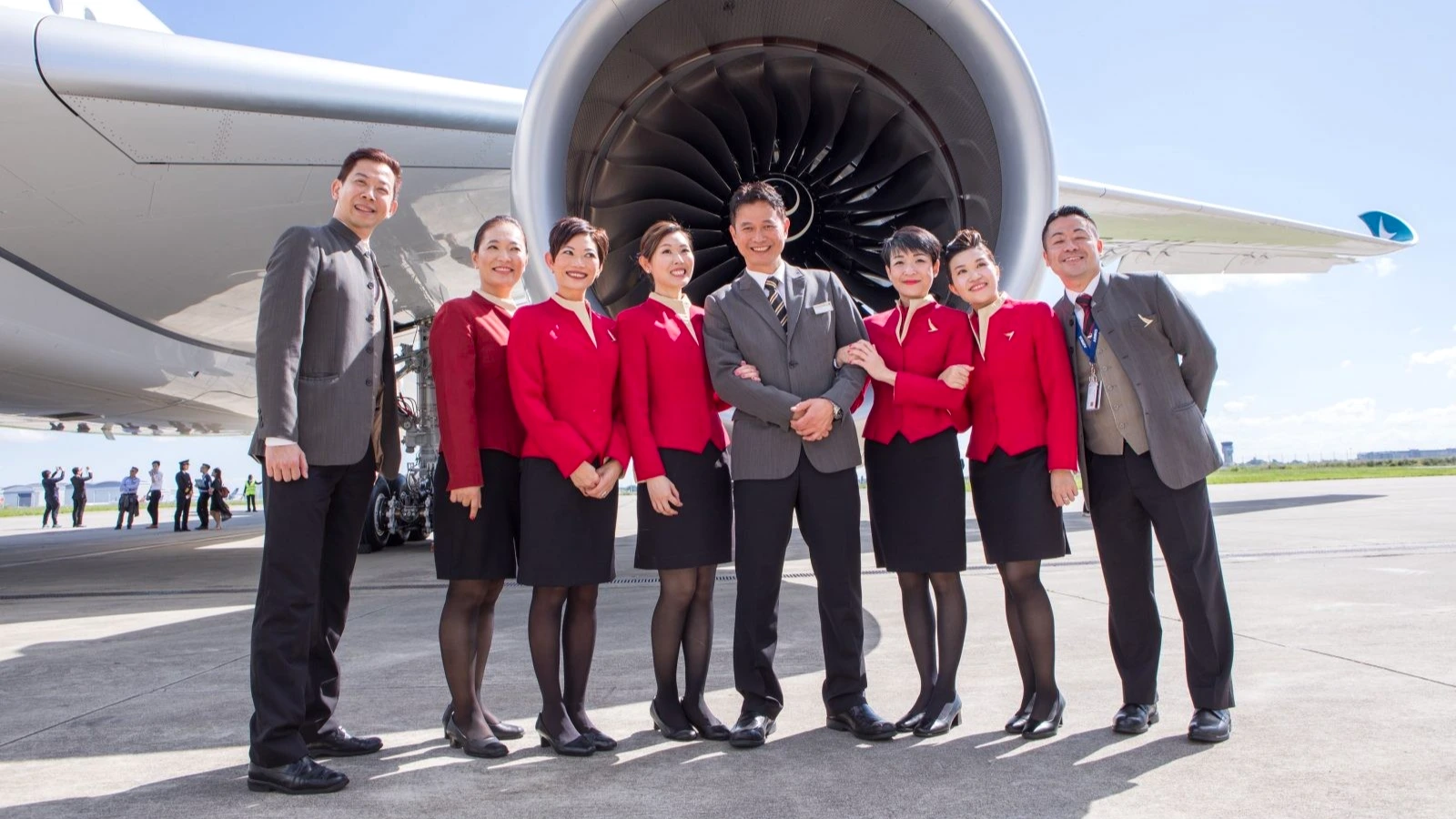 cathay pacific cabin crew salary