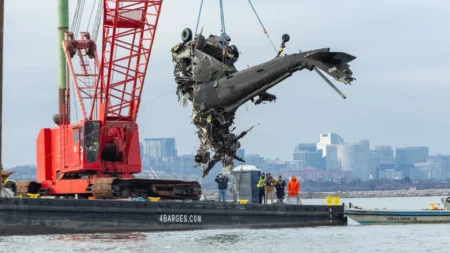 Black Hawk Altimeter Failure Possibility in Midair Collision with American CRJ700