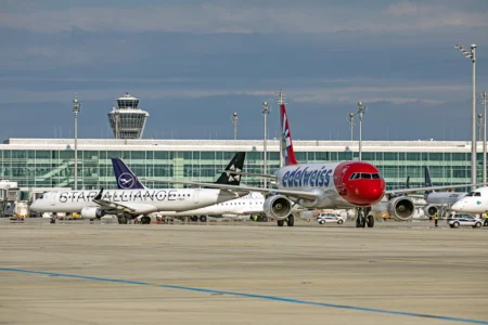 Lufthansa Removes Masked Passenger, Sparks Boycott