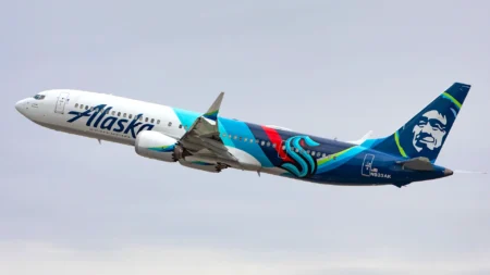 Alaska Airlines Plans Gets Bump Amid Boeing 737 MAX and 787 Delivery Delays