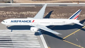 Air France 777 Pilots Makes U-Turn to New York JFK