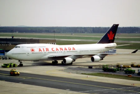 Air Canada Boeing 747s Once Had Dance Floors