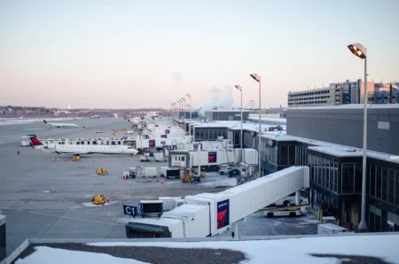 Delta Flight Attendants Told to Not Argue with Passengers