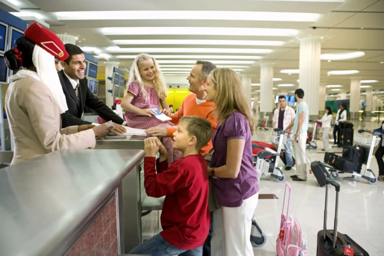 Emirates Issue Advisory as India Makes e-Arrival Card Mandatory for UAE Travellers