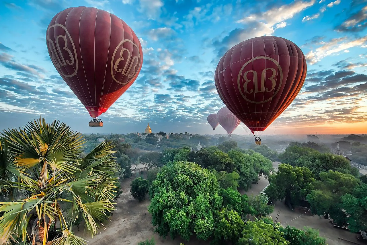 13 Jobs that Pay You to Travel Across the World
