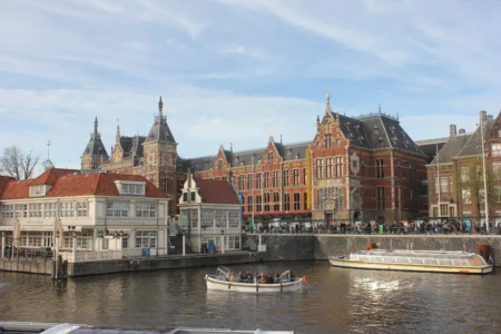 10 Famous Destinations in the World Might Not See Tourists