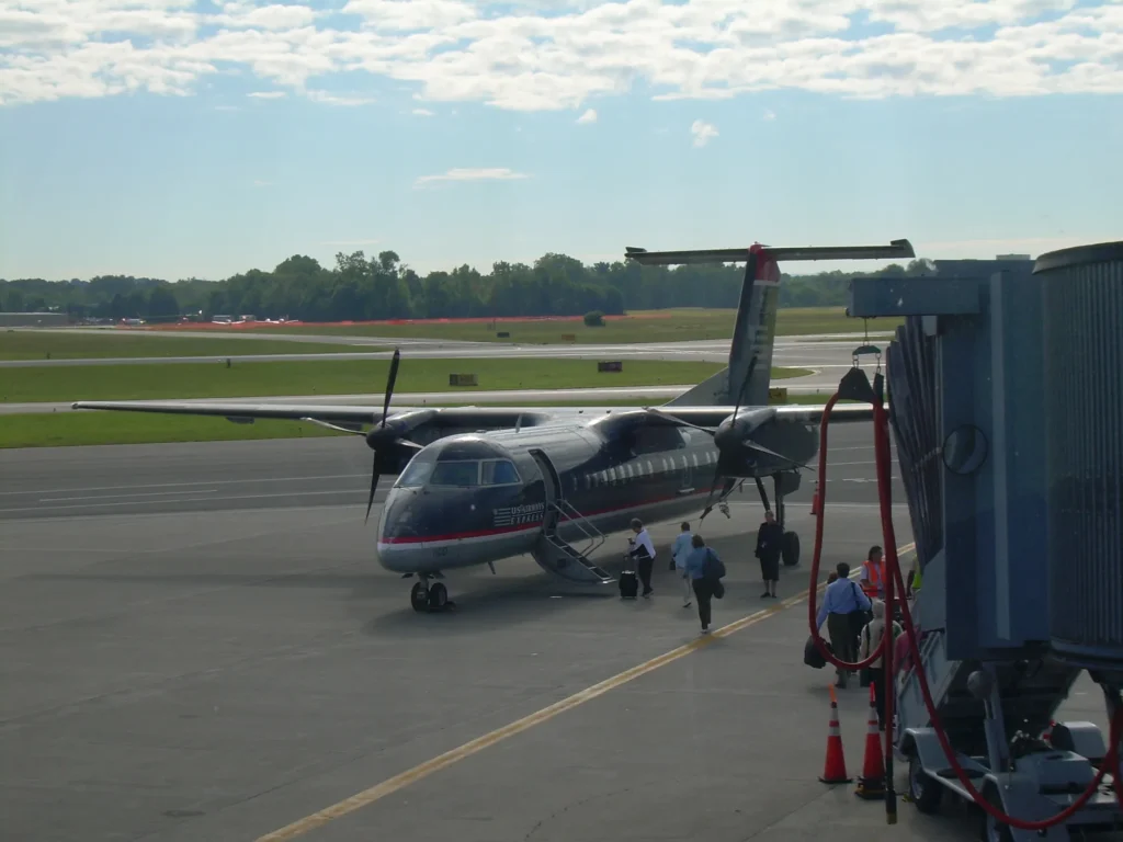 Oldest Airports in the World, No.6 Will Surprise You