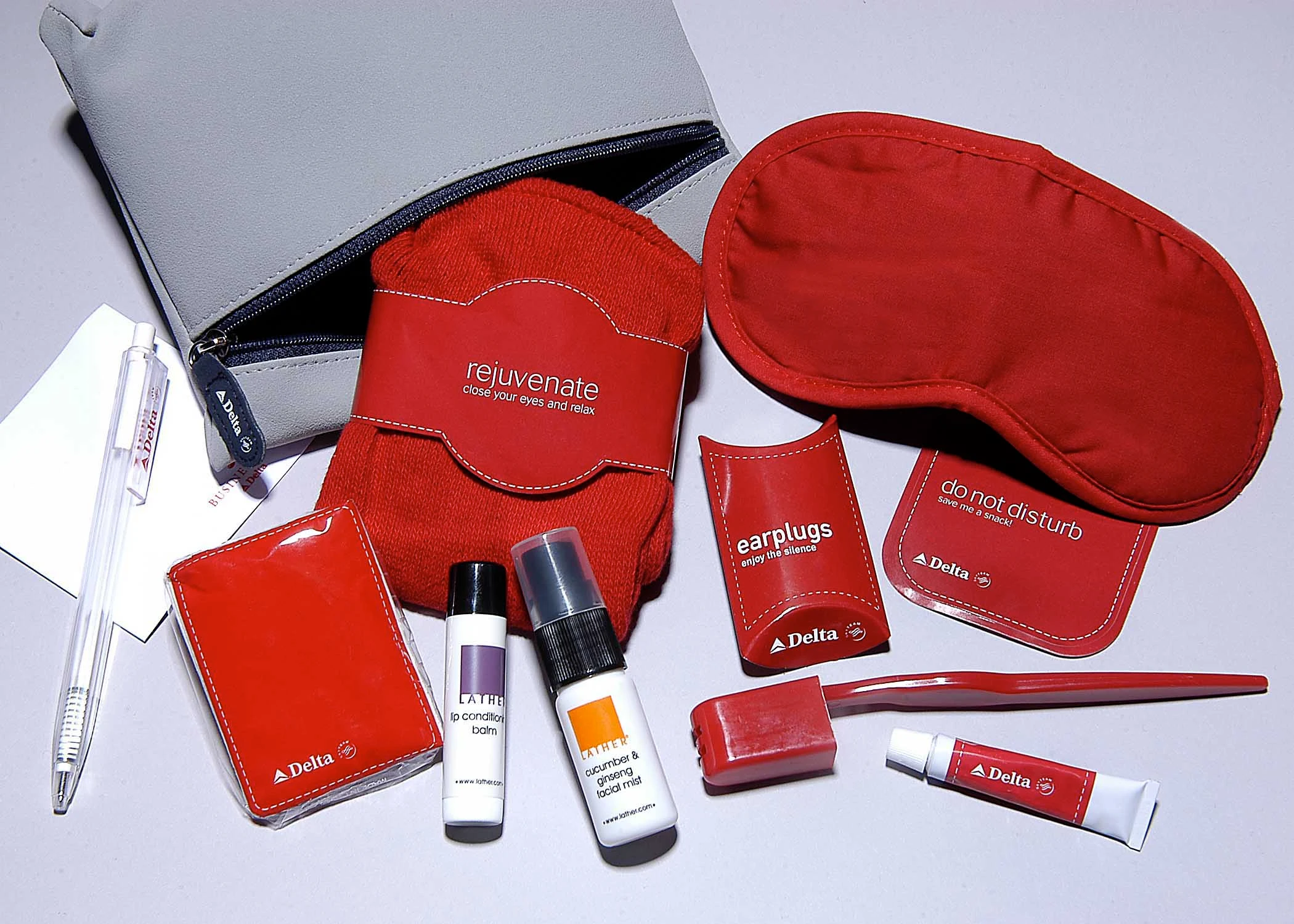 Top 10 Airlines in the World in Amenity Kits in First Class