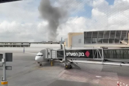 Houthis Target Israeli Airport in Ballistic Missile Strike