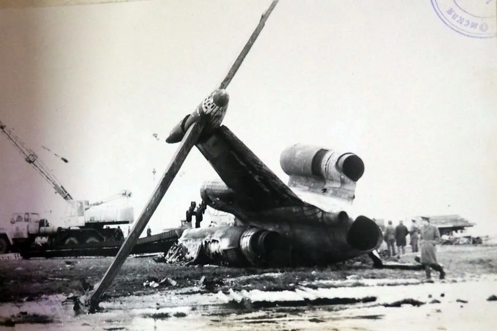 Aeroflot Flight 3352 crash at Omsk Airport