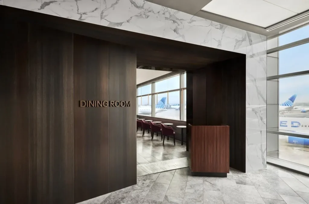 United Expands Newark Polaris Lounge Dining Ahead of Transatlantic Flights