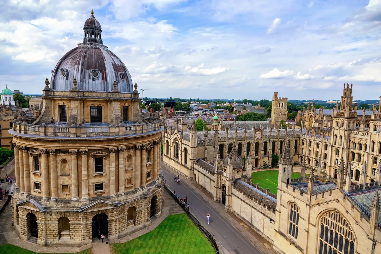 Top 10 Countries Losing Highest Millionaires in the World in 2025