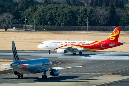 Airbus A320 and Boeing 737 Come Head on Head at Taipei Runway