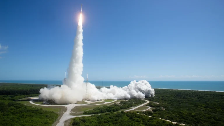 Boeing Wins $2.8 Billion New Space Force SATCOM Contract