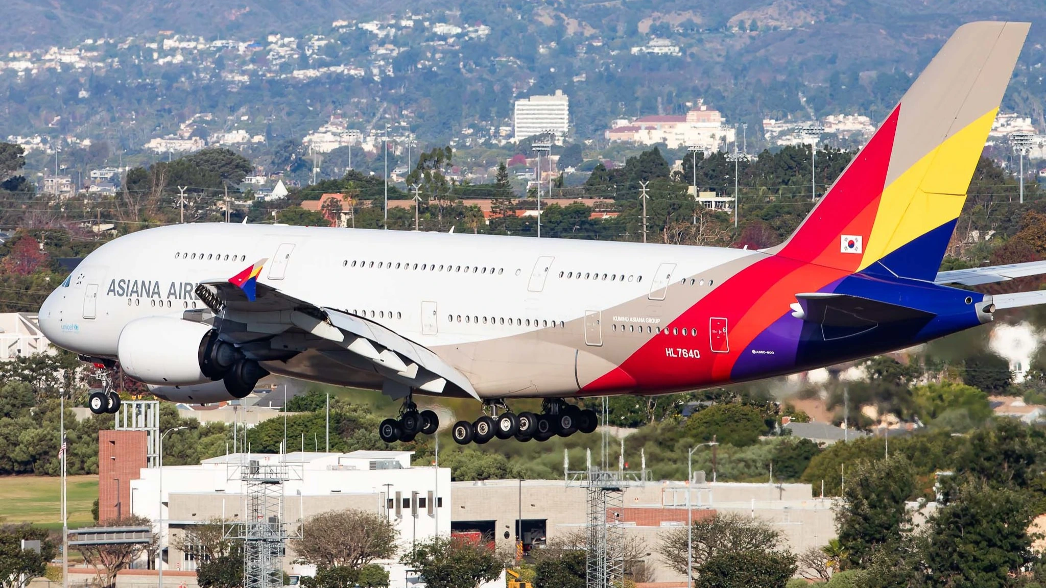 Asiana Airlines Airbus A380
