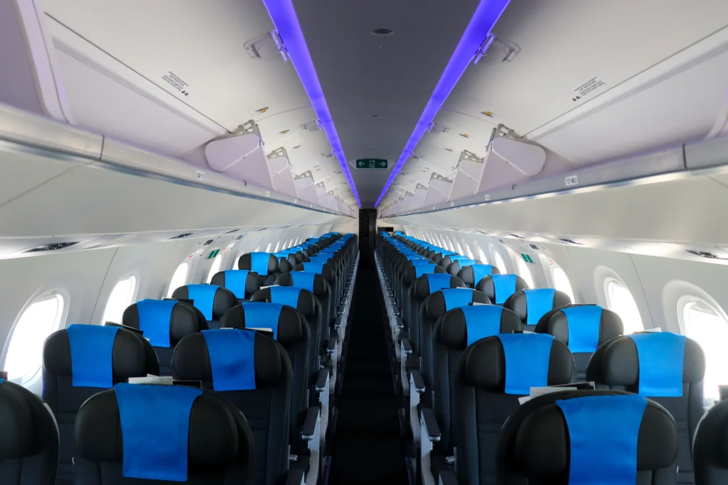 LOT Embraer 195 Cabin
