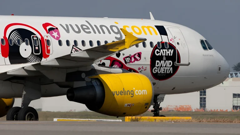 France Investigate Vueling Passengers Removed from Flight for Being Jews Vueling Airbus A320