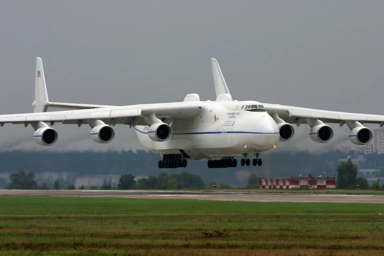 10 Uncommon Facts You Didn’t Know About Largest Aircraft in the World Antonov An-225 Mriya Cargo Aircraft
