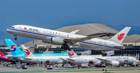 China is Cancelling All its Flights on 49 Routes to Japan