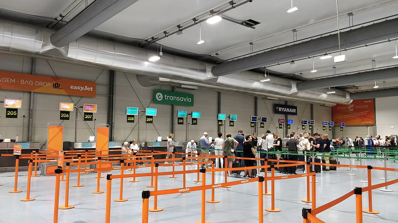 護照檢查延誤導致里斯本航班中斷