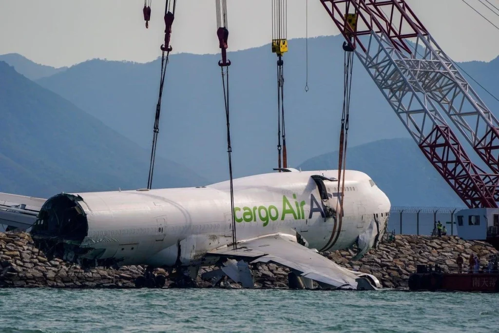 Emirates Boeing 747 Fuselage Recovered at Hong Kong After Deadly Runway Excursion