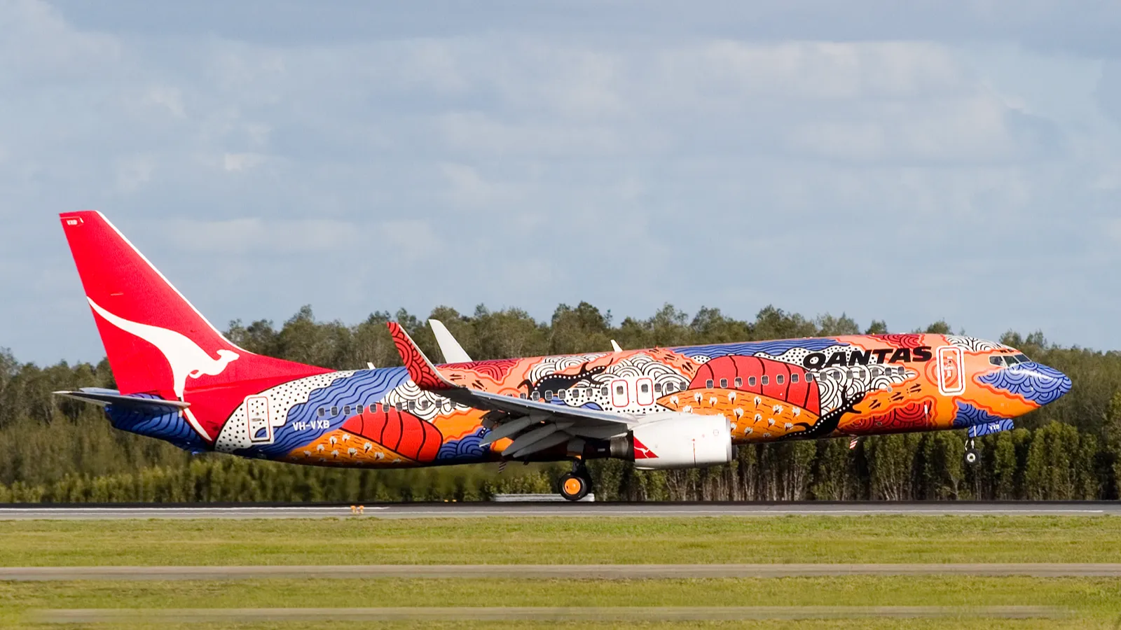 Qantas 737-800 aircraft