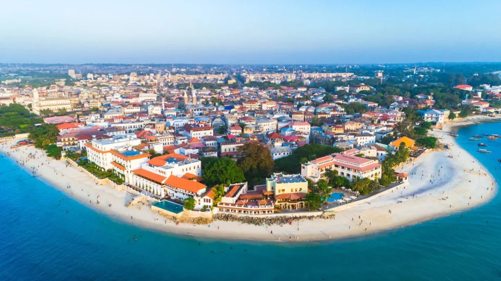 Top 10 Most Beautiful Destinations Emirates Fly in the World in 2025