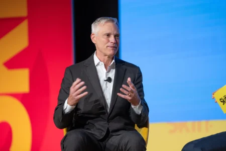 Is Robert Isom Safe As American Airlines CEO?