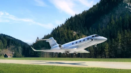 Business Super-Midsize Jet with Largest Interior in the World Completes First Flight