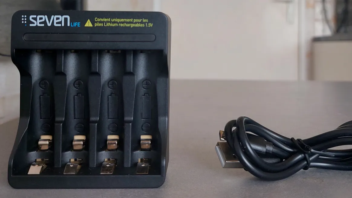 SAS Havayolu'nda Kabin Yangını Sonrası Sekiz Kişi Hastaneye Kaldırıldı