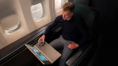 Lufthansa Technik Unveils New Interactive Fold-Up Tray