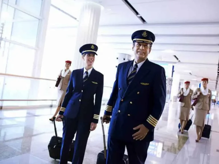 Emirates Plans to Hire 20,000 New Staff in Next 5 Years