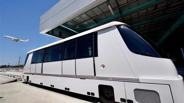 杜勒斯國際機場旅客捷運系統發生事故，18 人被送往醫院