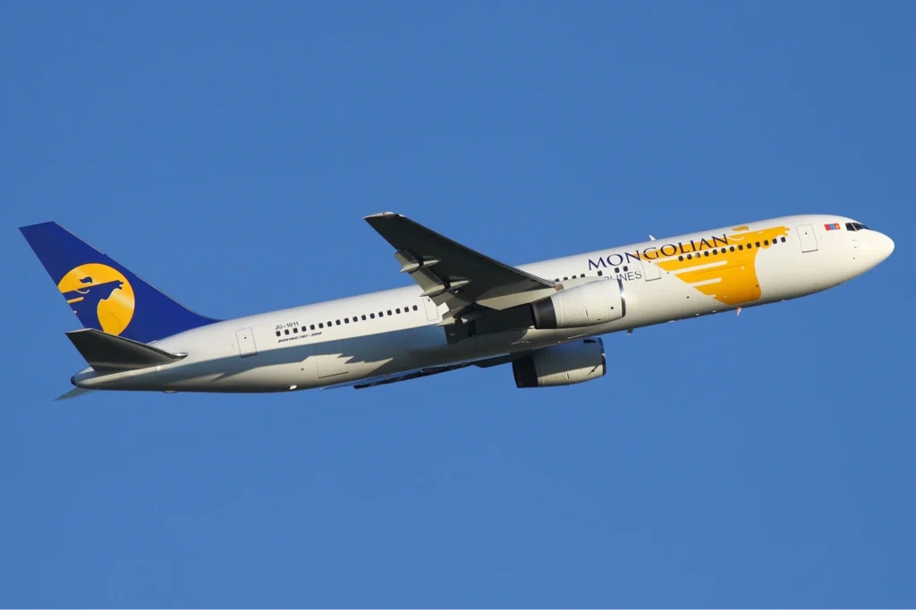 MIAT Mongolian Airlines (OM) has launched new non-stop flights connecting Singapore Changi Airport (SIN) and Ulaanbaatar Chinggis Khaan International Airport (UBN), re-establishing direct air service between the two countries after more than a decade.