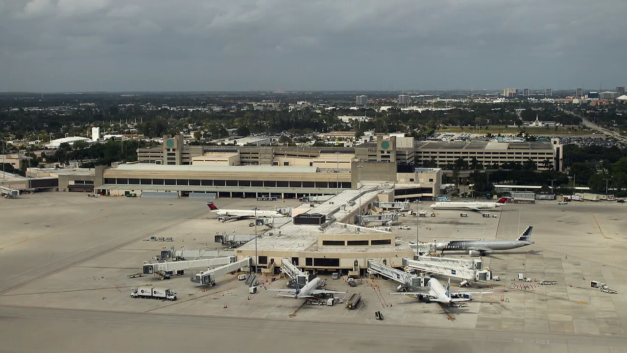 Panorama of Palm Beach International Airport - Concourse C