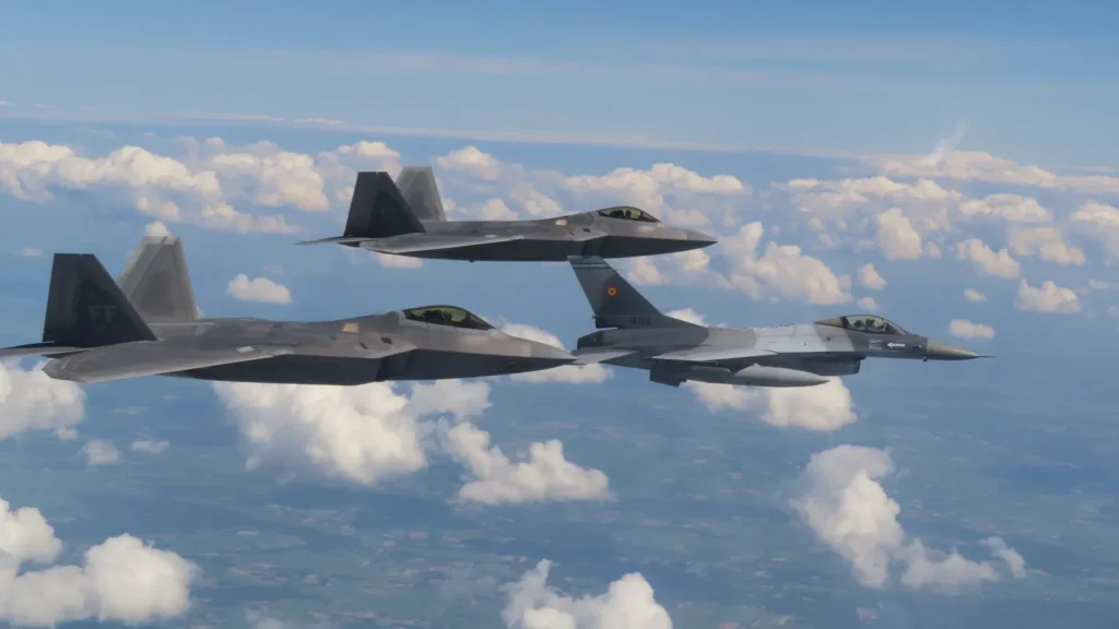 Romanian F-16 jets for training