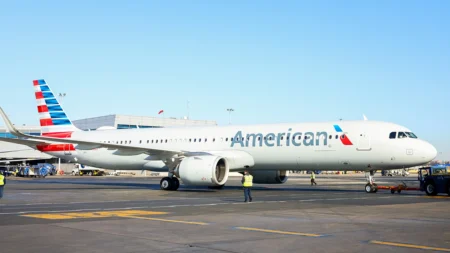 Man Runs Toward American Airlines’ A321 After Breaching Phoenix Airport’s Runway