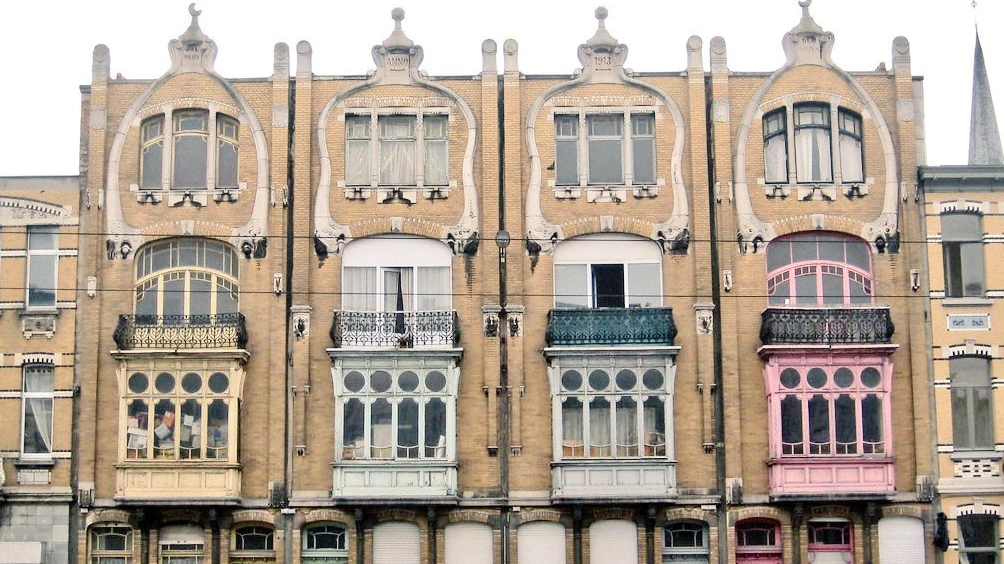 Best Neighborhoods to Stay in the World in 2025