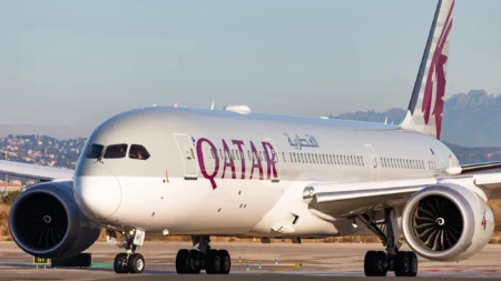 Passengers Keep Breaking This Tiny Boeing 787 Button, Costing Airlines Thousands