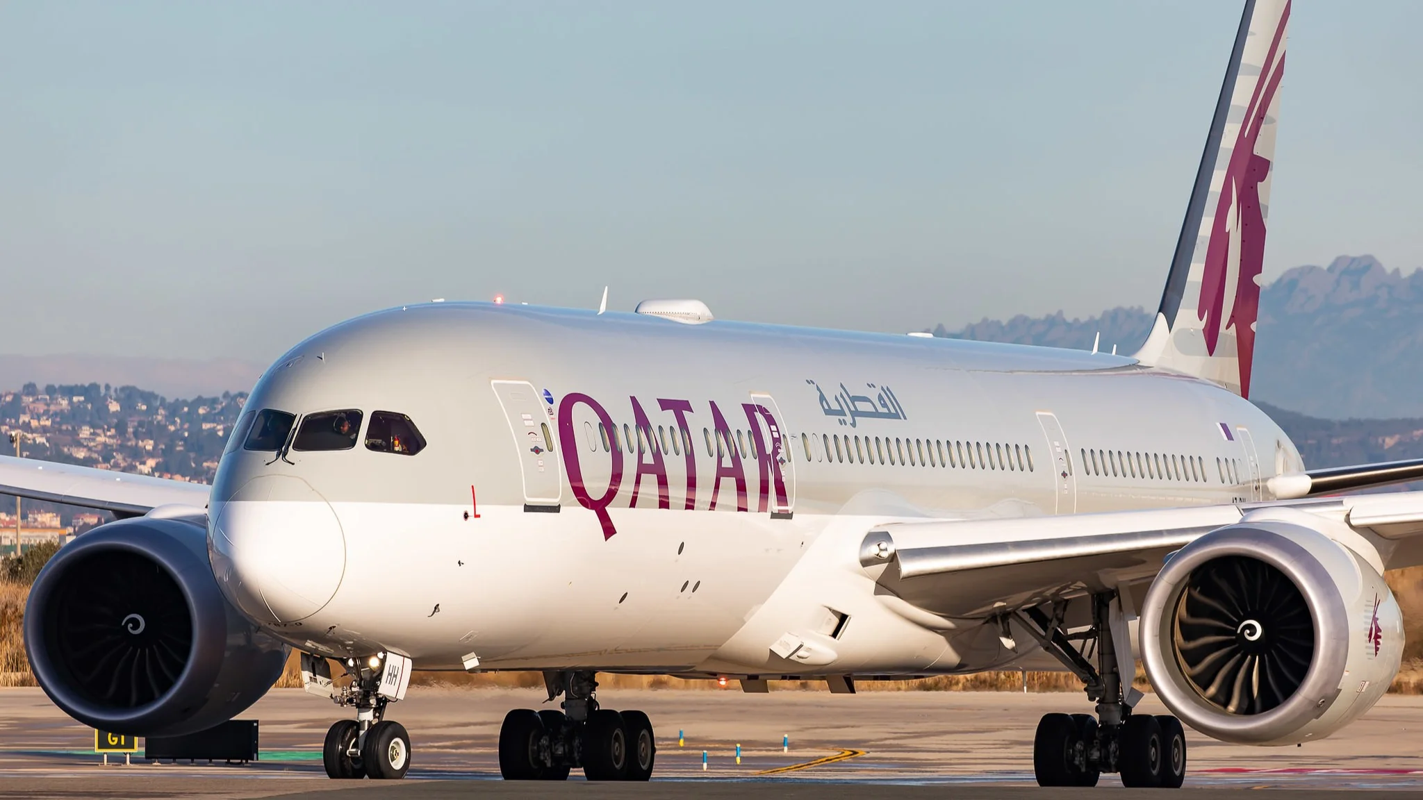 Qatar Airways 787 Pilots Makes Emergency Landing in Lagos