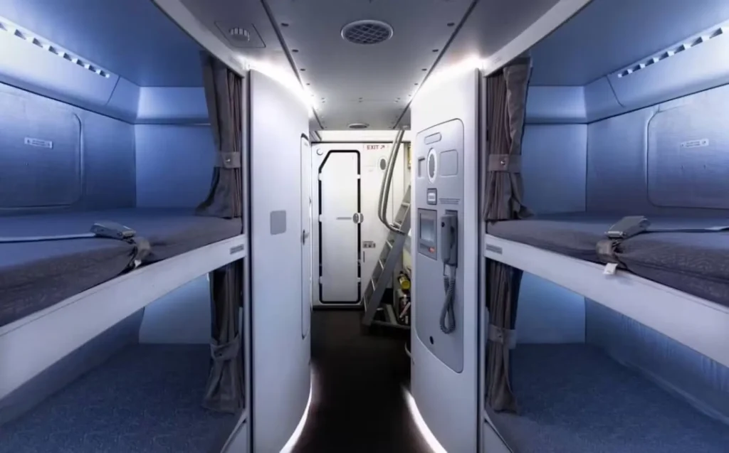 How Singapore Airlines runs the world's longest flights to New York with all-premium A350-900ULRs and special crew rest.