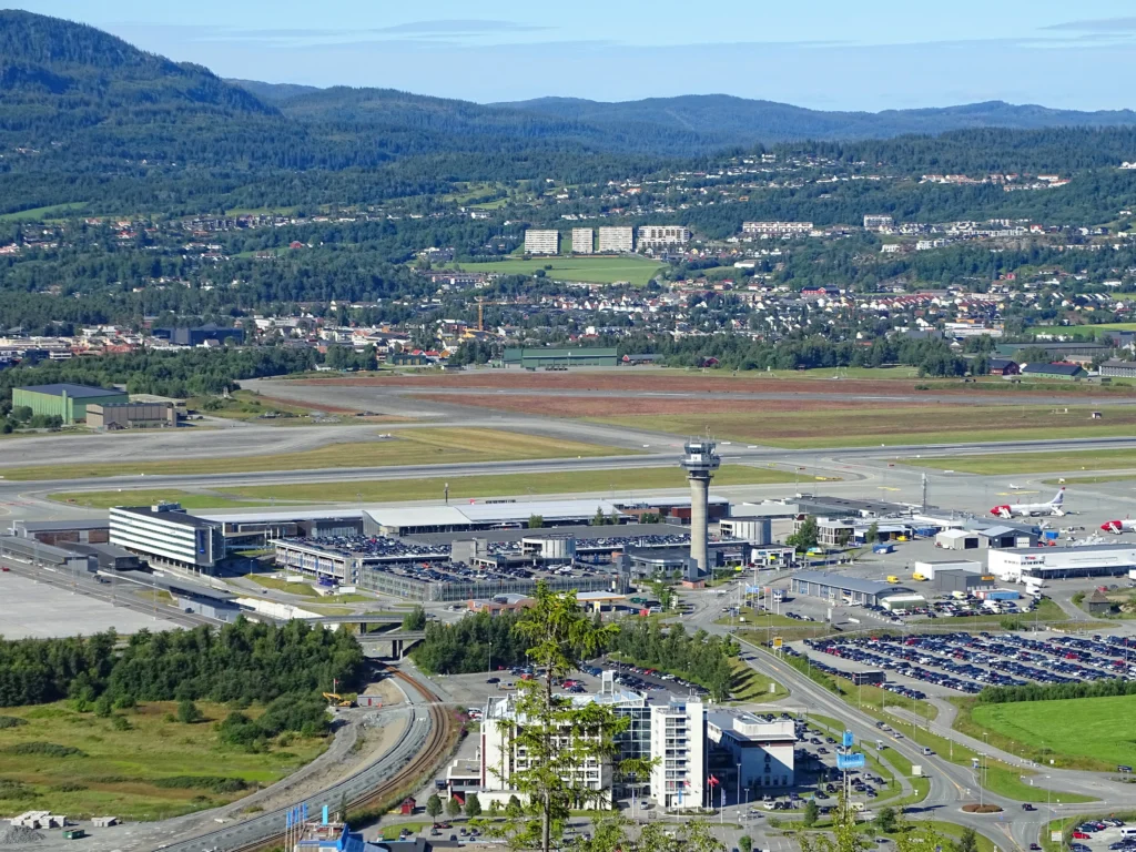 Top 10 Small Airports in the World in 2026 by On-Time Performance