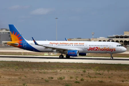 Jet2 Pilots Aborts Landing at Lanzarote Airport