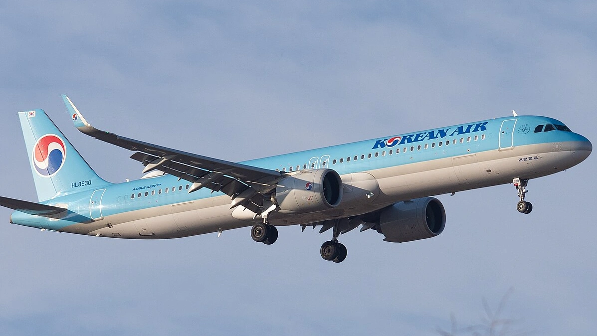 Korean Air (KE) is expanding its Japan network by introducing late-night regular flights between South Korea and Japan, opening new short-trip options for leisure travelers