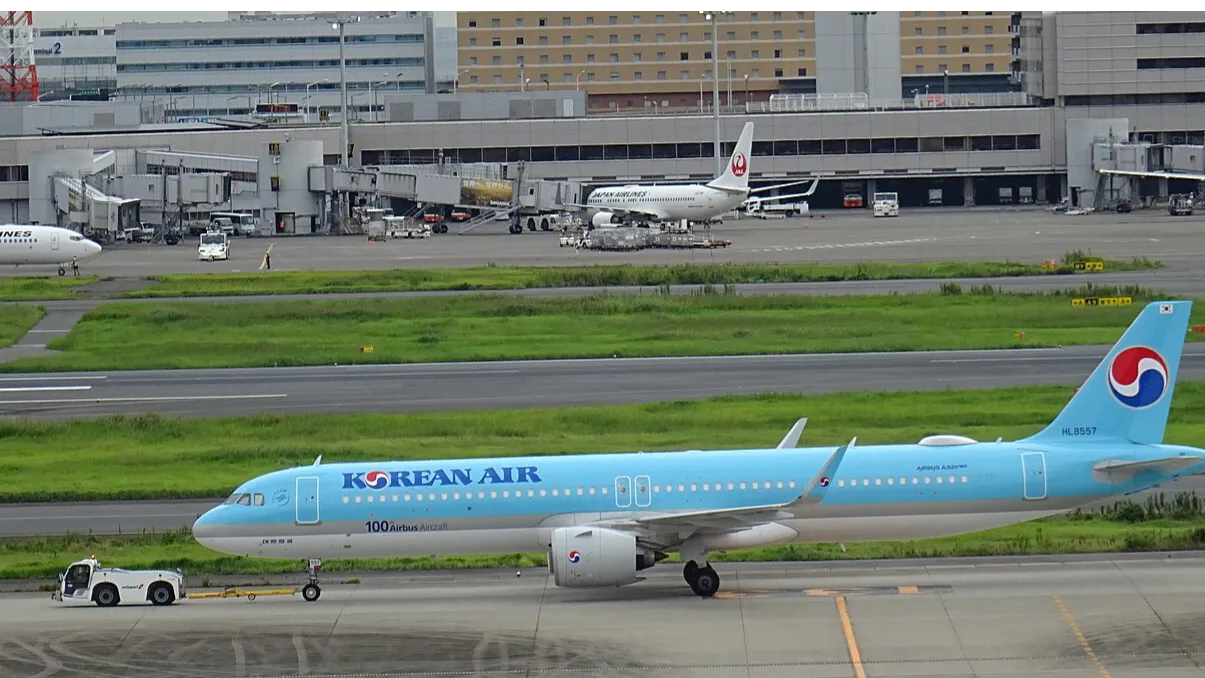 Korean Air (KE) is expanding its Japan network by introducing late-night regular flights between South Korea and Japan, opening new short-trip options for leisure travelers.
