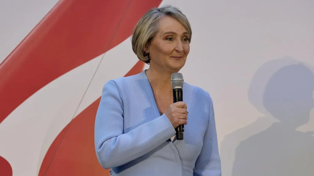 Qantas Airways CEO Salary in 2026