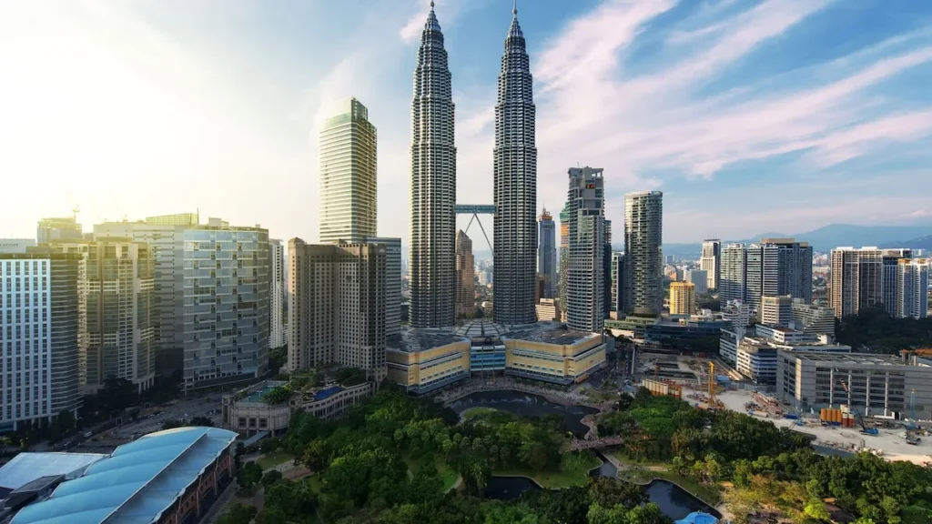 Lufthansa Airlines (LH) will launch nonstop flights between Kuala Lumpur International Airport (KUL), Malaysia, and Frankfurt Airport (FRA), Germany, starting October 25, 2026.
