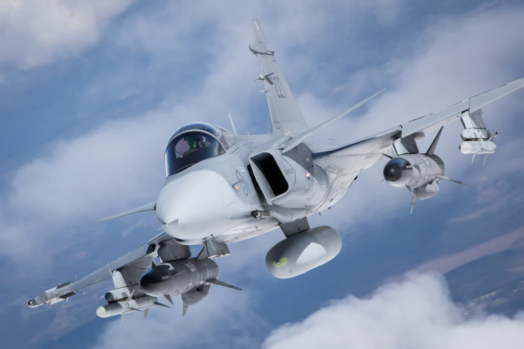 Brazil has achieved a major milestone in aerospace manufacturing as Embraer, in partnership with Saab and the Brazilian Air Force, officially presented the first Gripen E fighter jet produced locally.