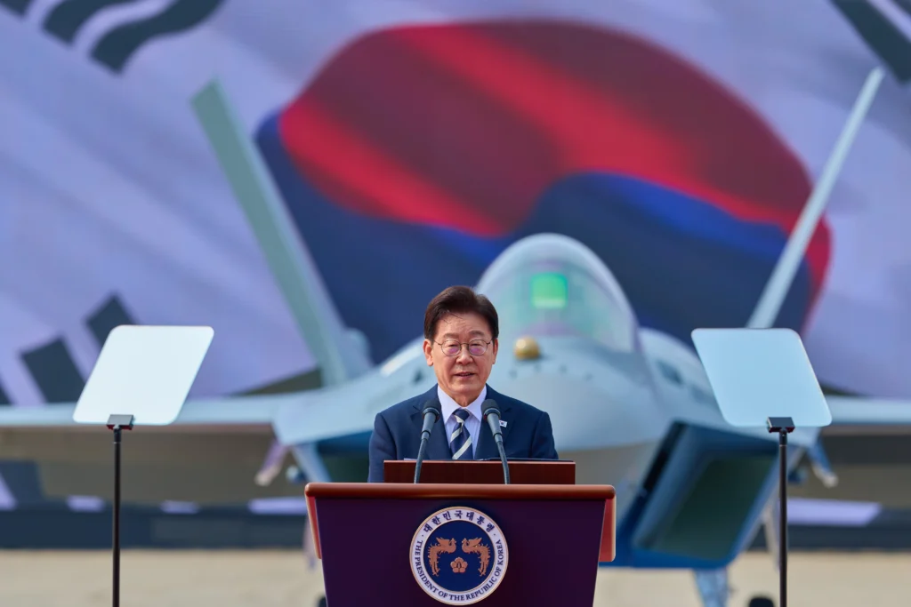 South Korea Takes Delivery of 1st Series-Produced KF-21 Fighter Jet