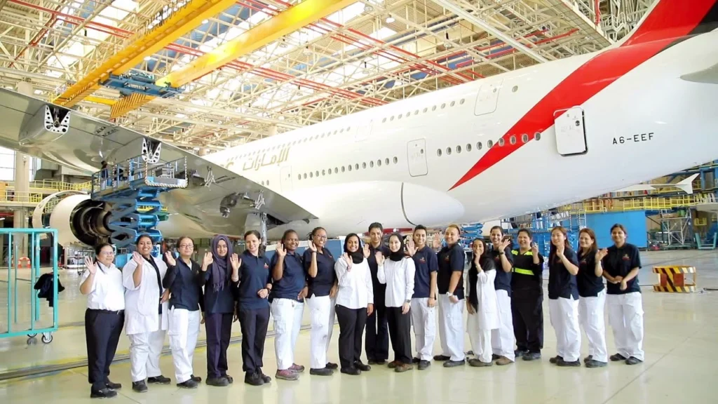 Emirates Aircraft Maintenance Engineer and Technician Salary